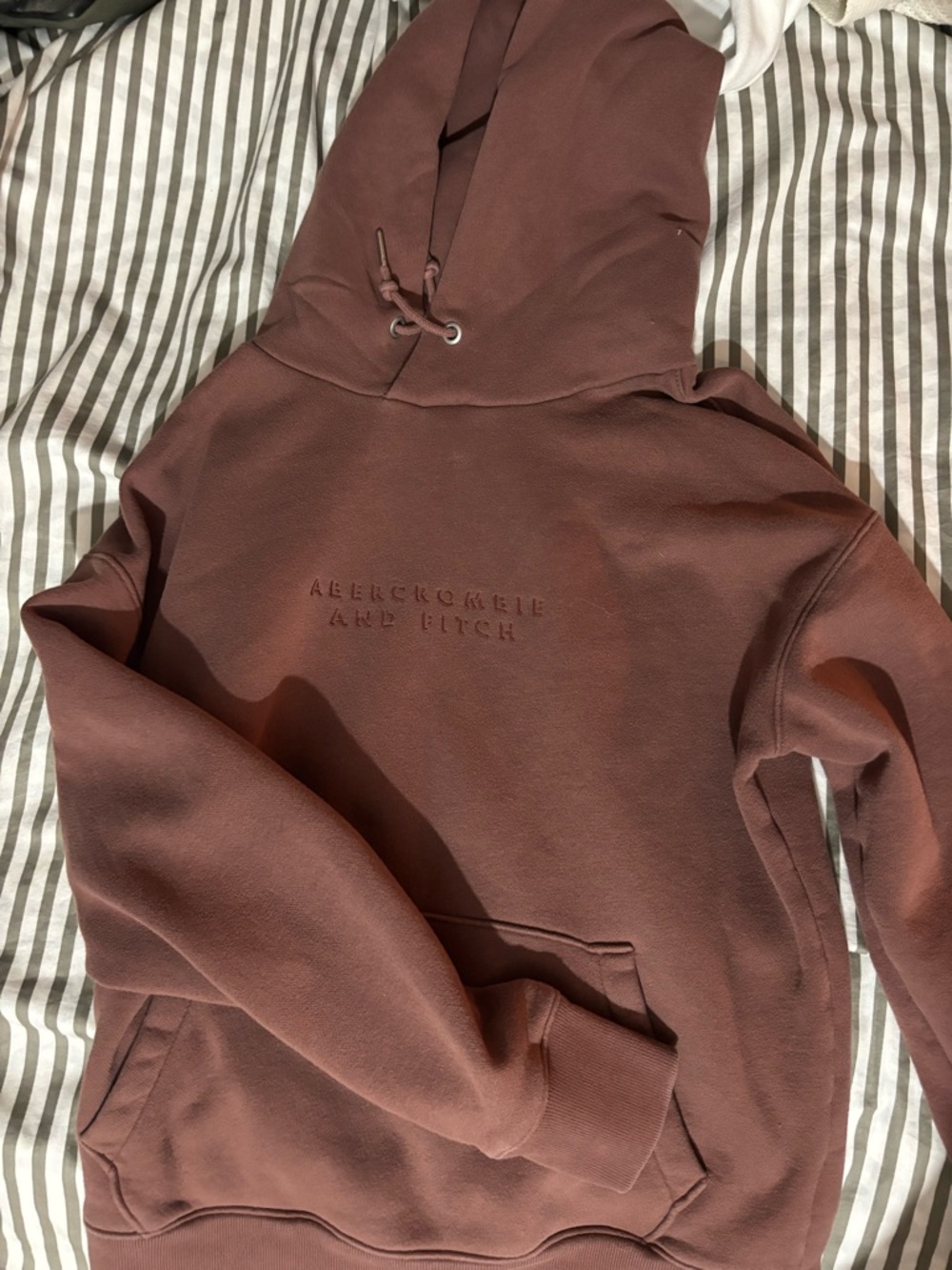 Abercrombie & Fitch Men's Rust Brown Pullover Hoodie